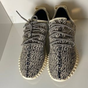 - adidas Yeezy Boost 350 V1 Turtle Dove